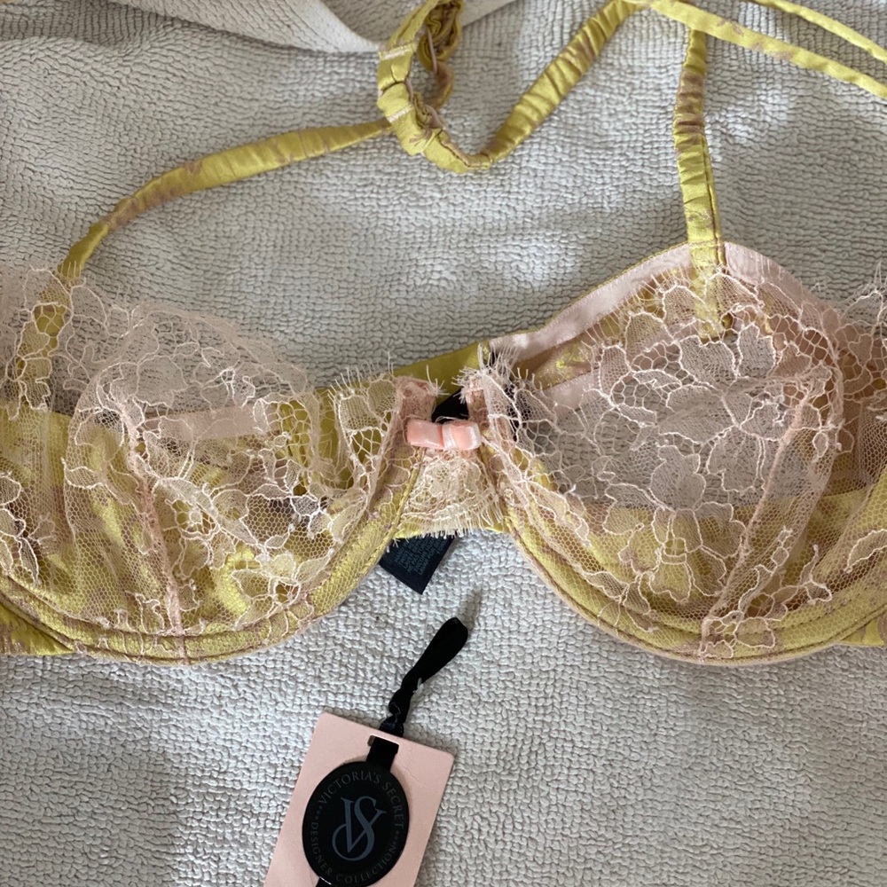 VS Designer collection 36 B Victoria’s Sec…